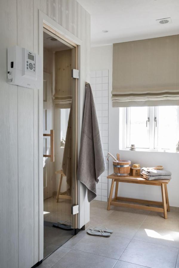 Reetdorf Geltinger Birk Atelierhaus Mooreiche Nieby  Exterior foto